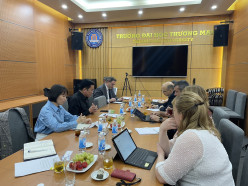 Trường ĐH Thương mại làm việc với đoàn chuyên gia Châu Âu và tổ chức ĐH Pháp ngữ (AUF) về Dự án ERASMUS+ Capacity Building