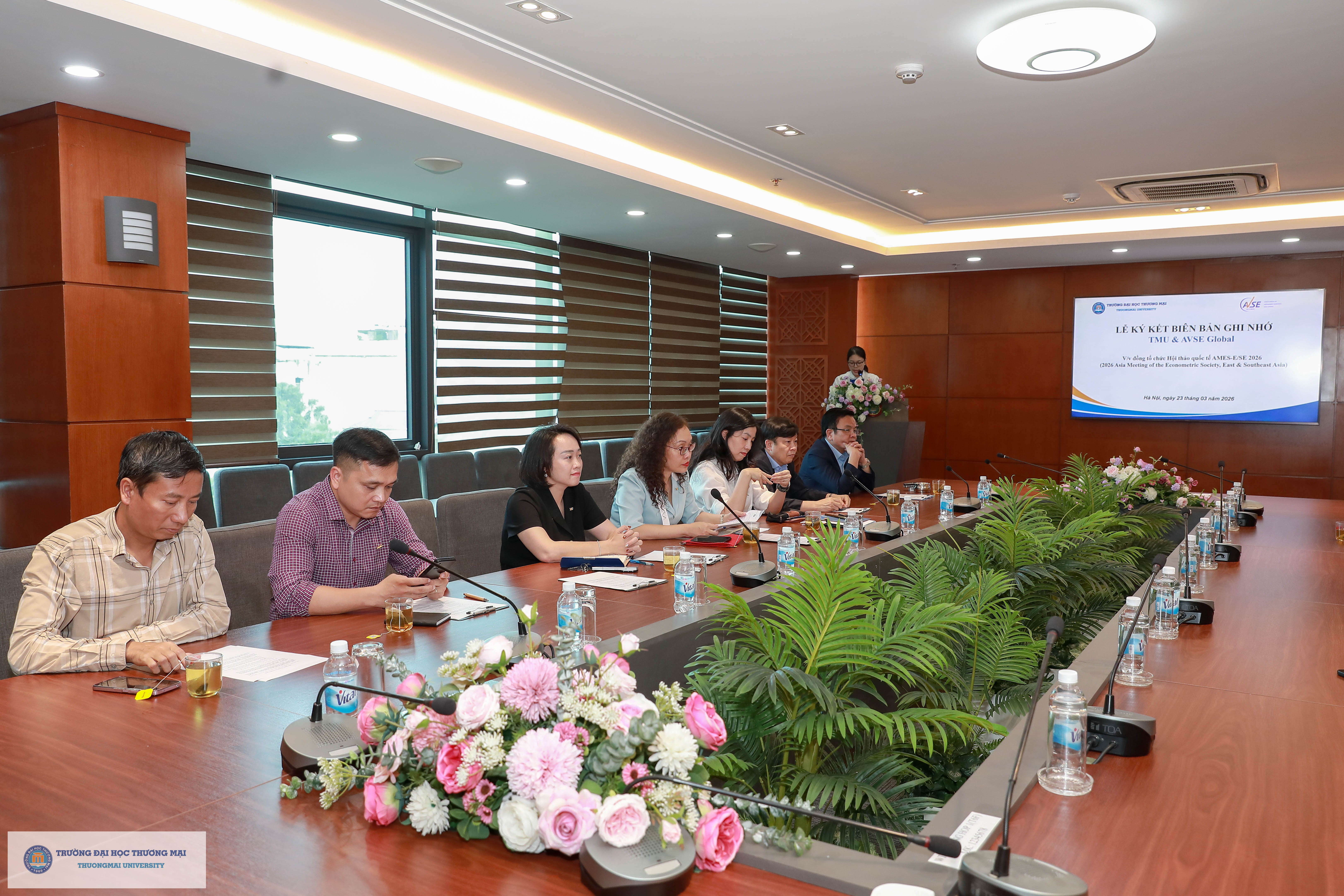 LỄ KÝ KẾT BIÊN BẢN GHI NHỚ HỢP TÁC GIỮA TRƯỜNG ĐẠI HỌC THƯƠNG MẠI VÀ AVSE GLOBAL: CHUẨN BỊ CHO HỘI THẢO AMES-E/SE 2026