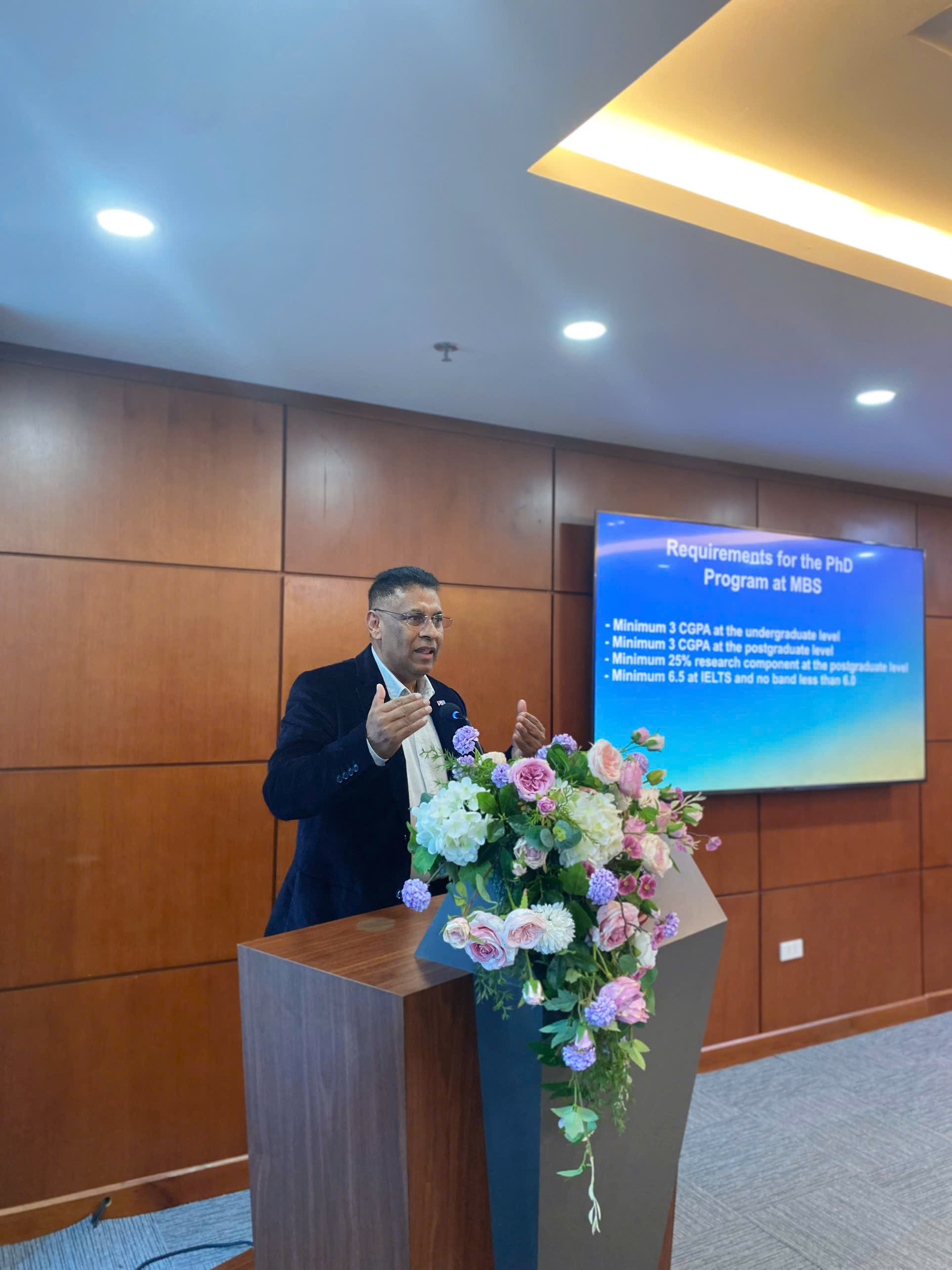 Tọa đàm khoa học "From Scholarship to Publication: Navigating Your PhD Journey"