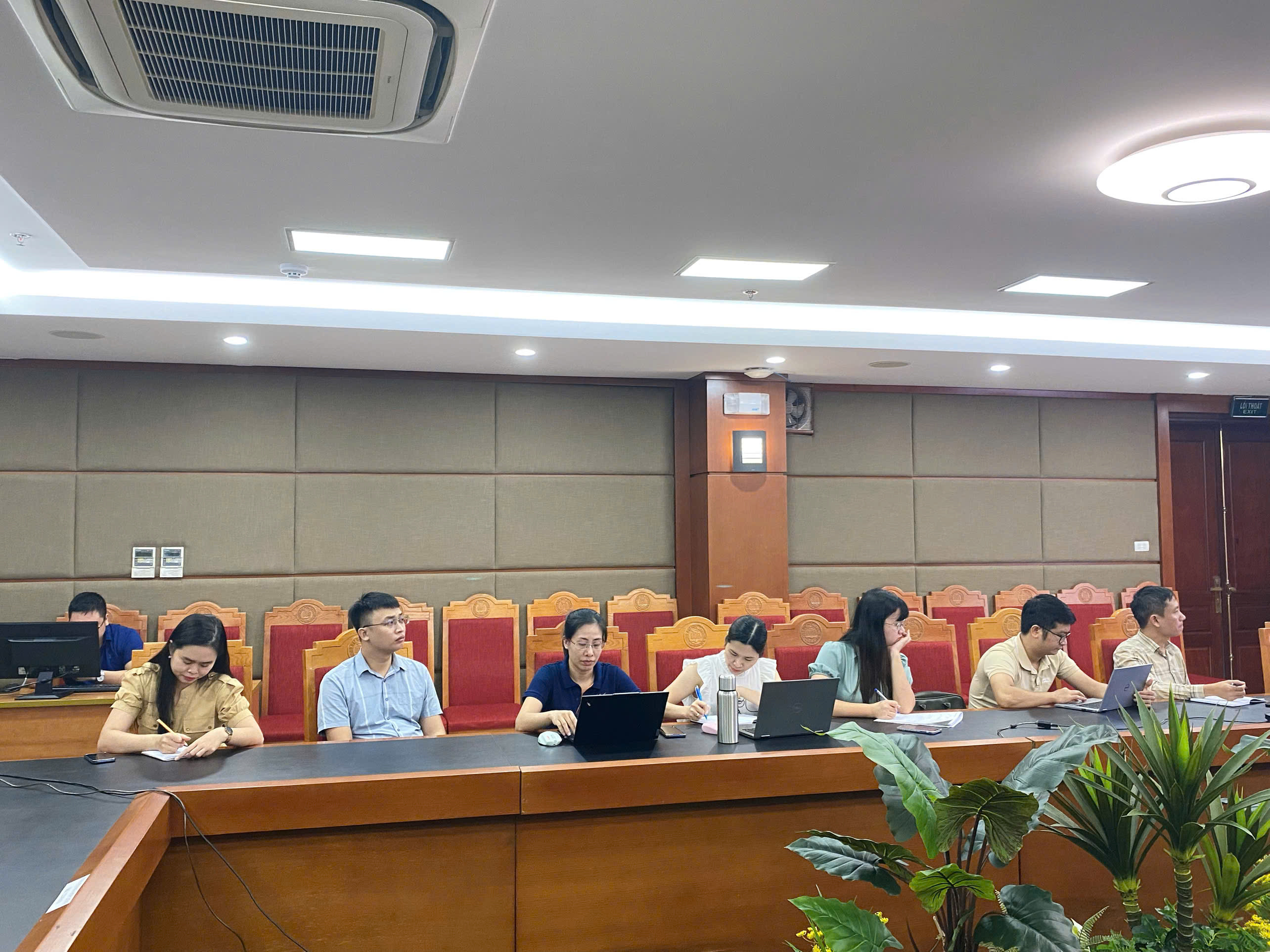 TỌA ĐÀM KHOA HỌC: "Kinh nghiệm Xuất bản Quốc tế từ Nhà Nghiên cứu Trẻ"